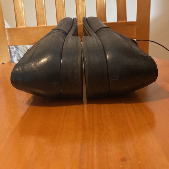 Beautiful Black Ferragamo dress and casual shoes.  Sharp and well maintained. - Picture 7 of 9